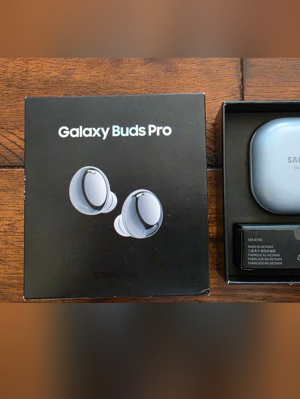 Samsung Galaxy Buds Pro Silver Earbuds with Charging Case